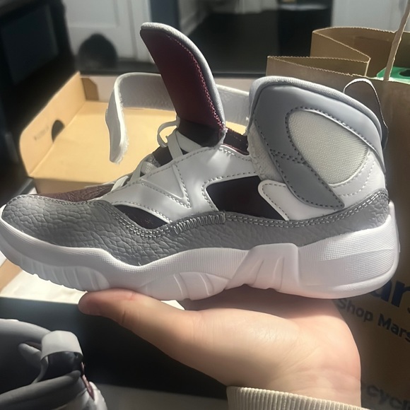 Jordan kids shoes size 12 toddlers - Picture 1 of 3